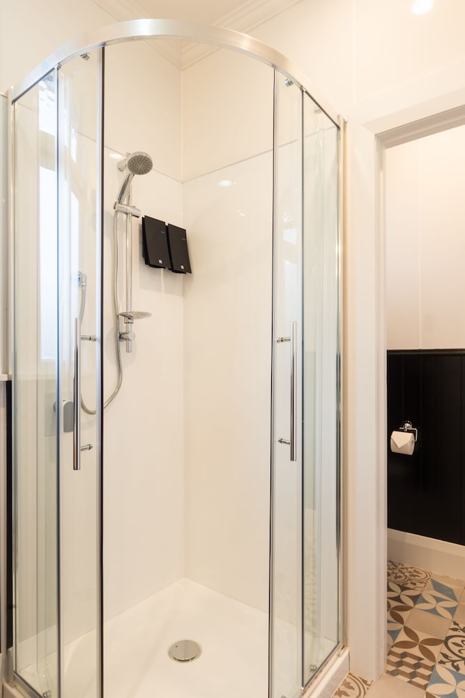 Фото Harold House