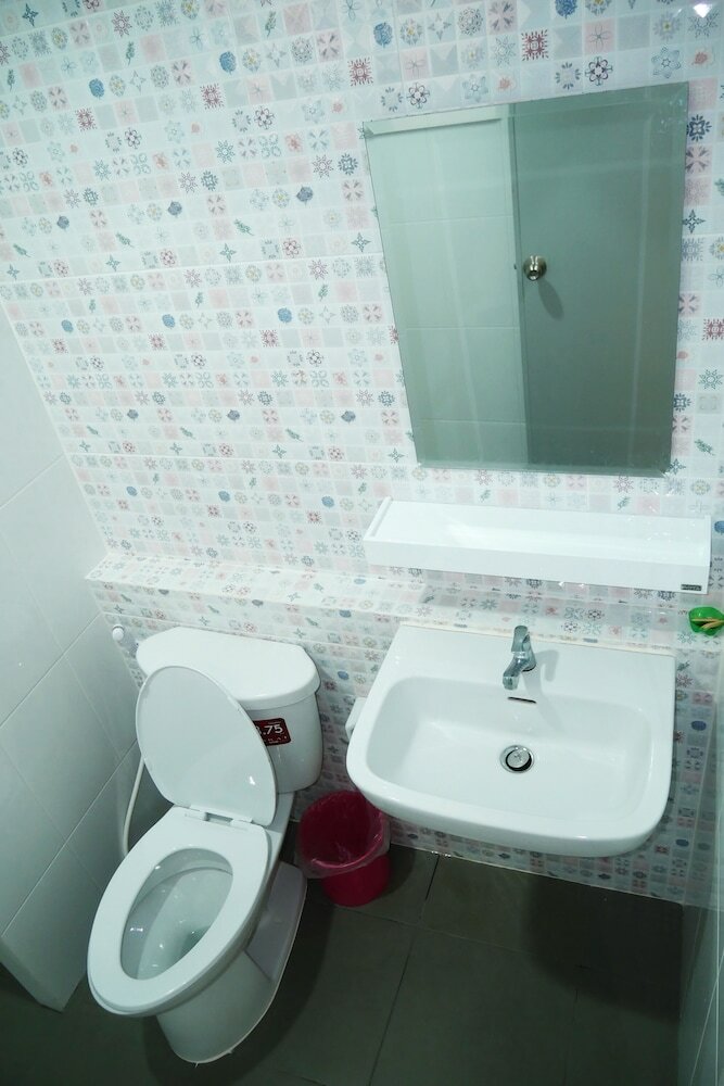 Фото Bann Romyen Klang Dong