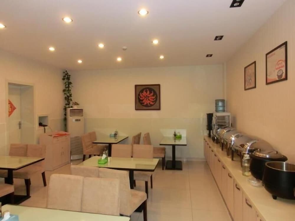 Фото Jinjiang Inn Jinan Quancheng Road