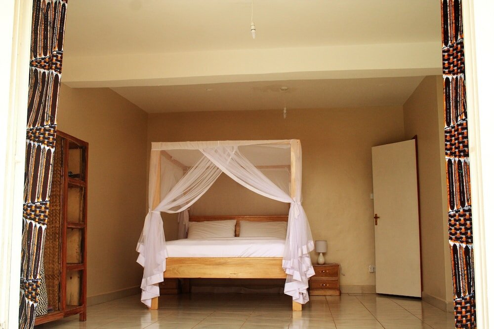 Фото Bromelia Guesthouse