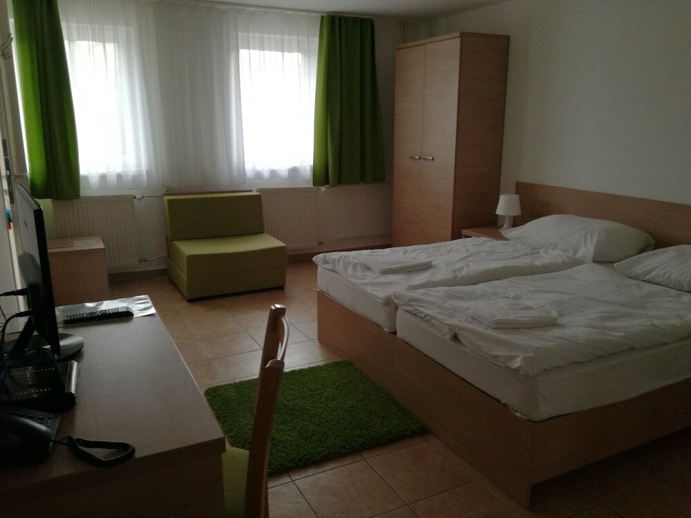 Фото Hotel Rozálka