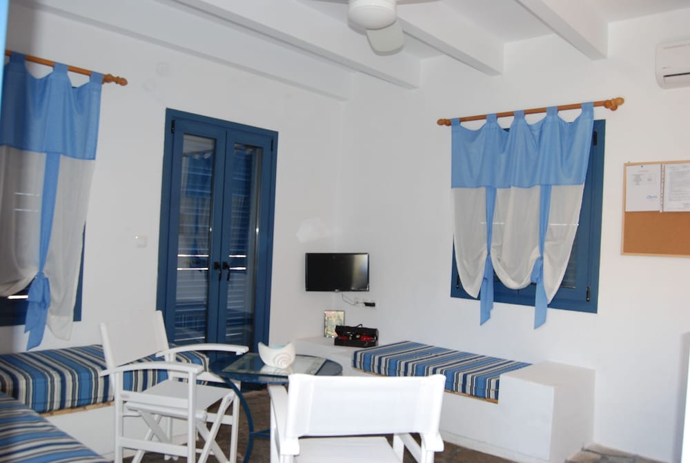 Фото Okirroi Villas