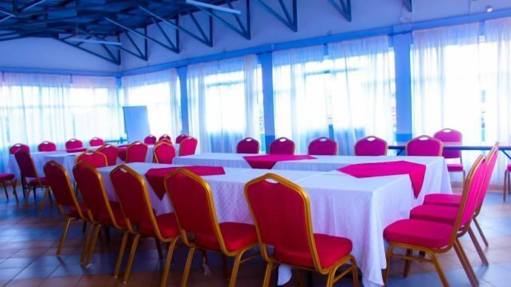 Фото Gemco Lodge