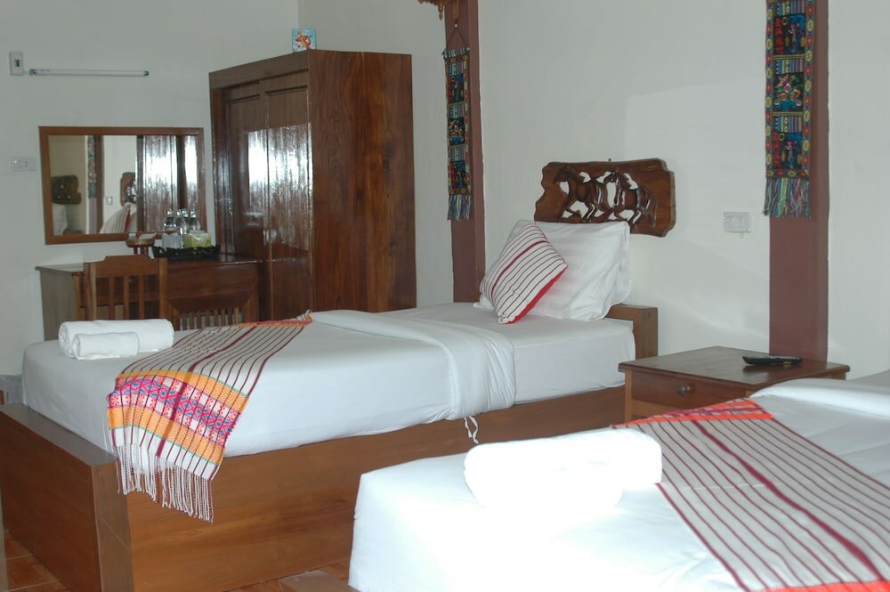 Фото Mitkhoonyoum Hotel