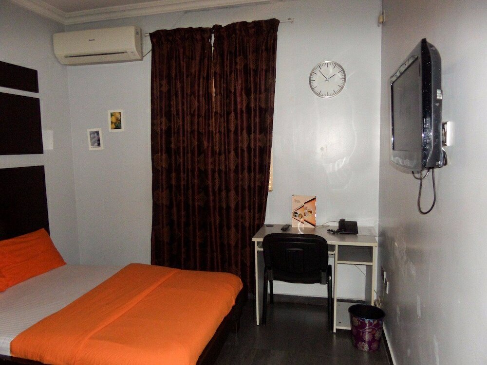 Фото Precinct Comfort Services, Yaba