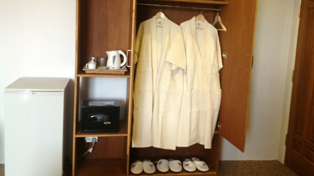 Фото Holiday Hotel Yangon