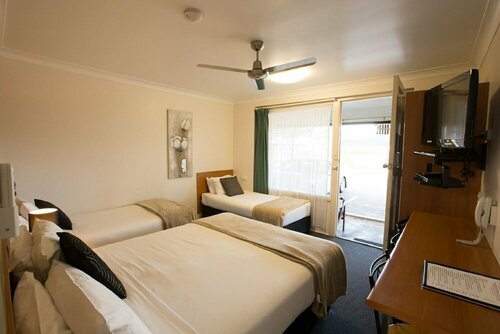 Гостиница The David Motel в Рокгемптоне
