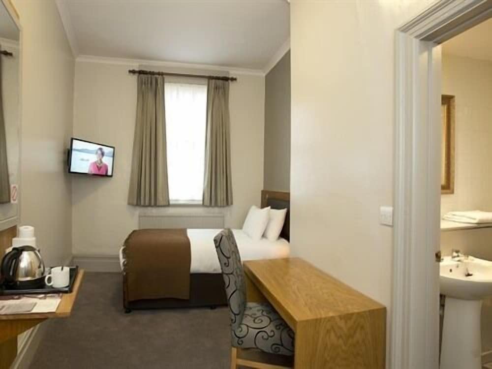 Фото The Goddard Arms