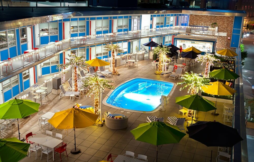 Фото Unscripted Durham