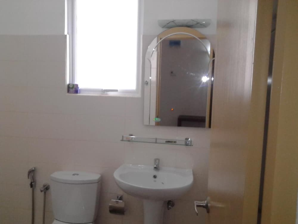 Фото Hotel Oviya