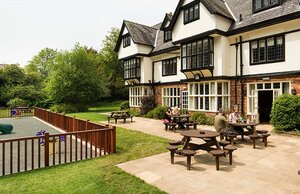 The Inn at Woodhall SPA (England, Kent County, The Broadway), hotel