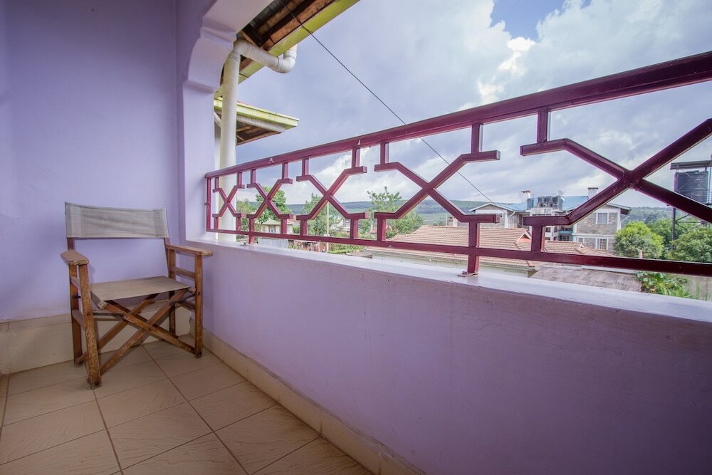 Фото Ivys Inn Guest House