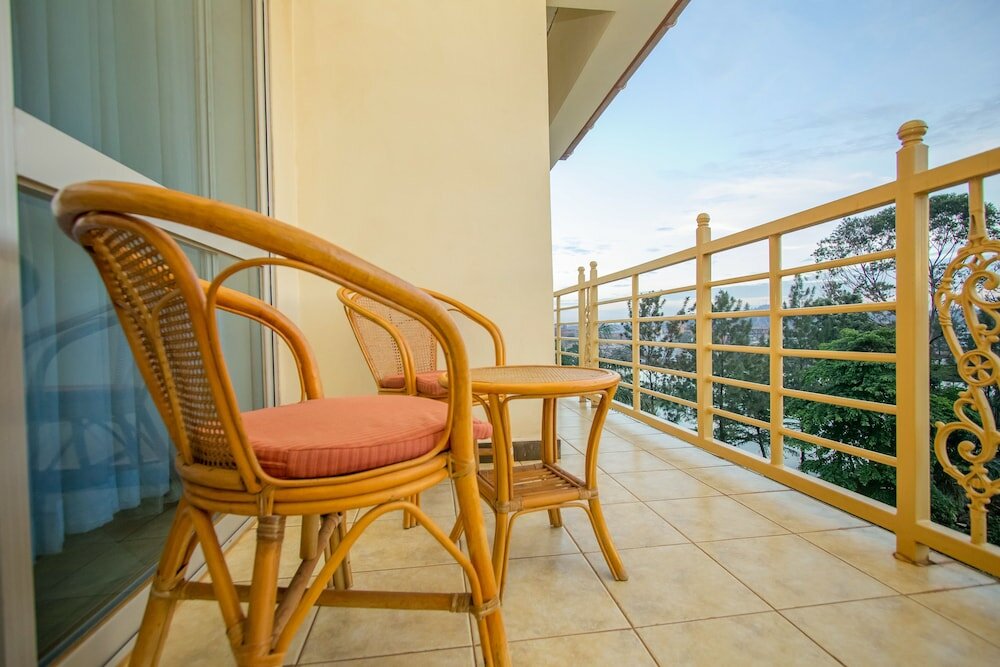 Фото Jevine Hotel