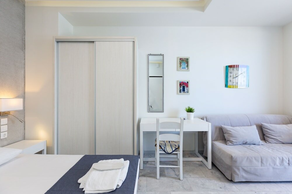 Фото Meltemi Coast Suites