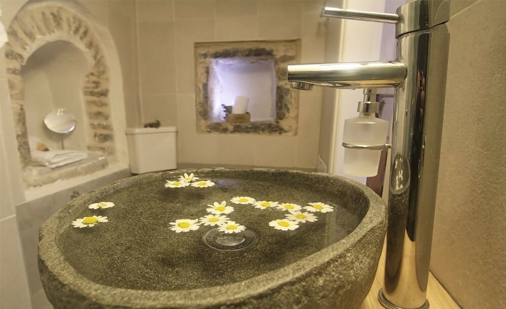 Фото Mesta Mastic