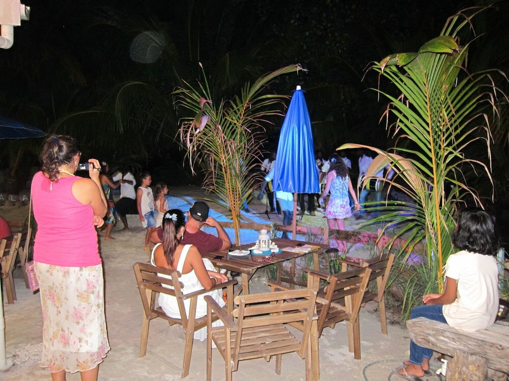 Фото SeaLaVie Inn