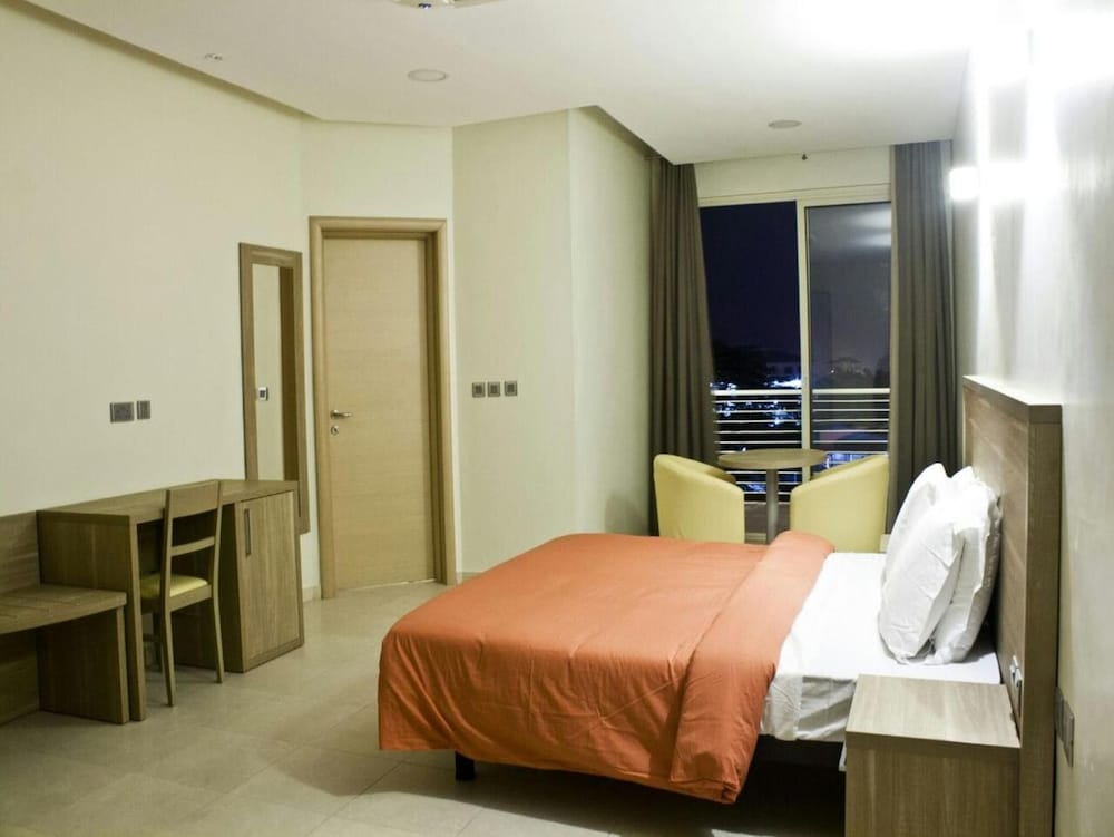 Фото Axis Suites