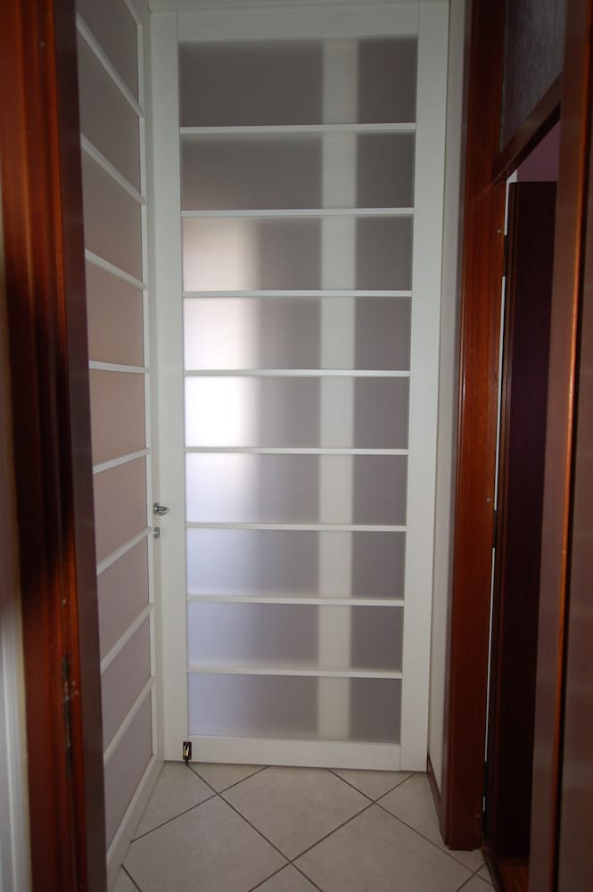 Фото La Rosa Scarlatta Broseta