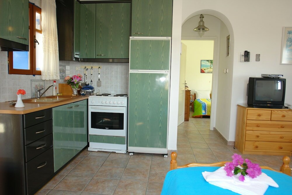 Фото Karabo Hotel