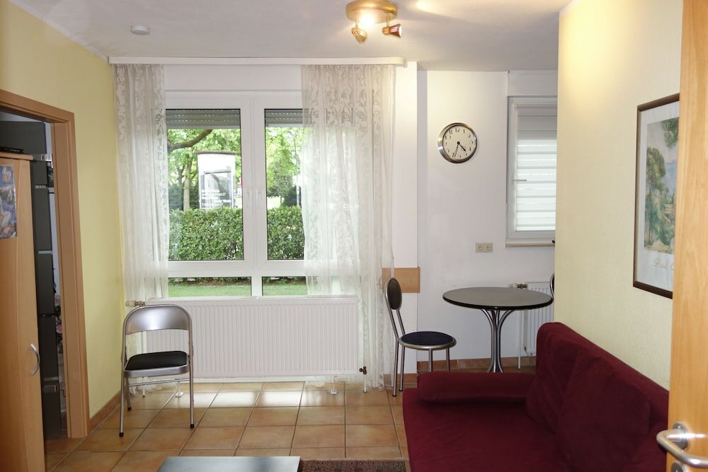 Фото Tolstov-Hotels Big 2 Room Roßstrasse Apartment