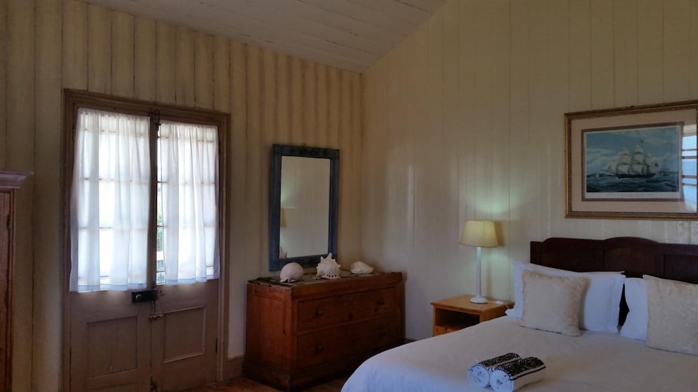 Фото Bedrock Lodge