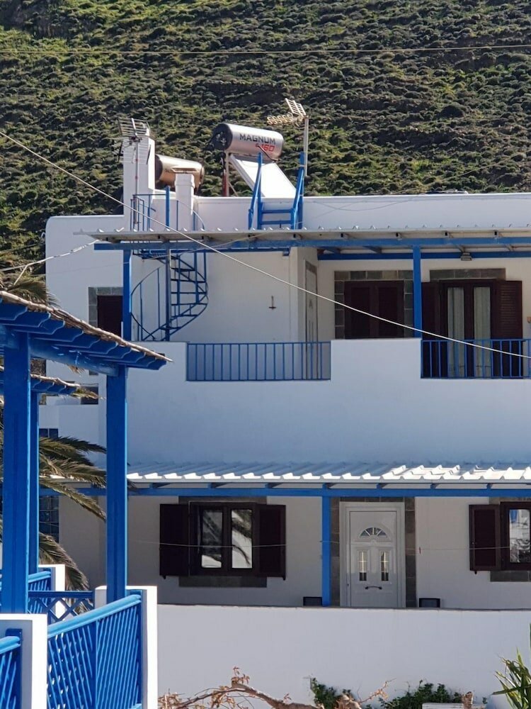 Фото Karabo Hotel