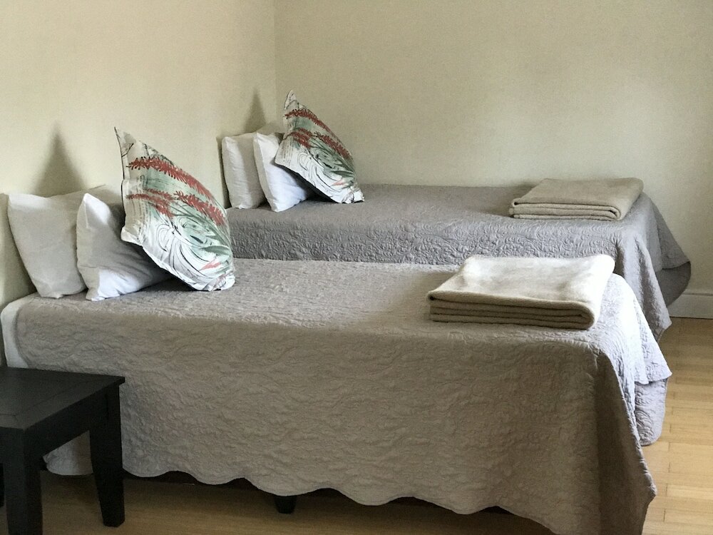 Фото Edens Guest House