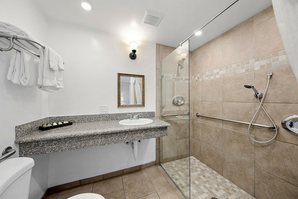 Фото Ocean Beach Hotel