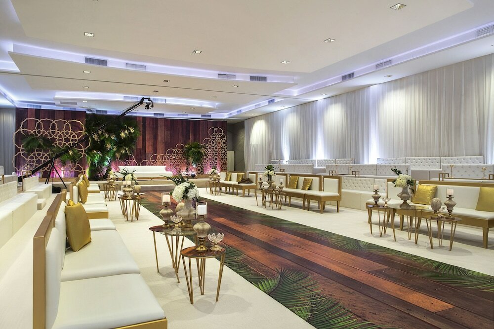 Фото The Palms Beach Hotel And SPA