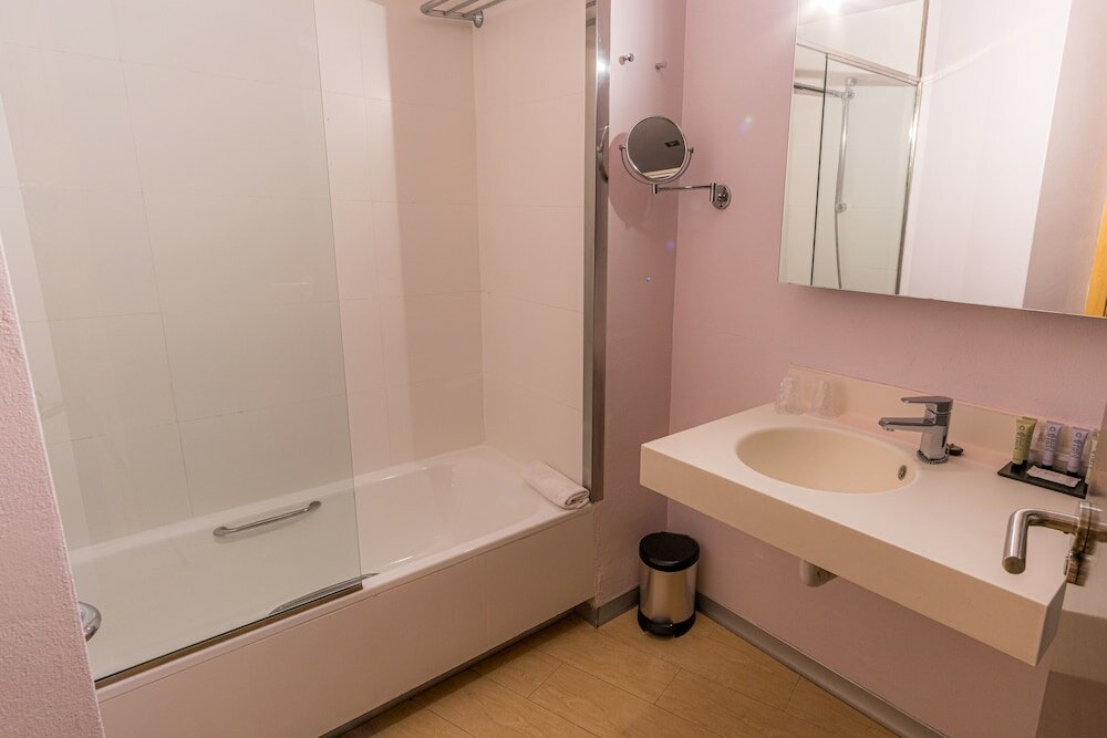 Фото Hotel Madanis