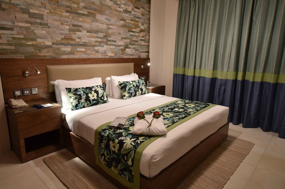 Фото The Palms Beach Hotel And SPA