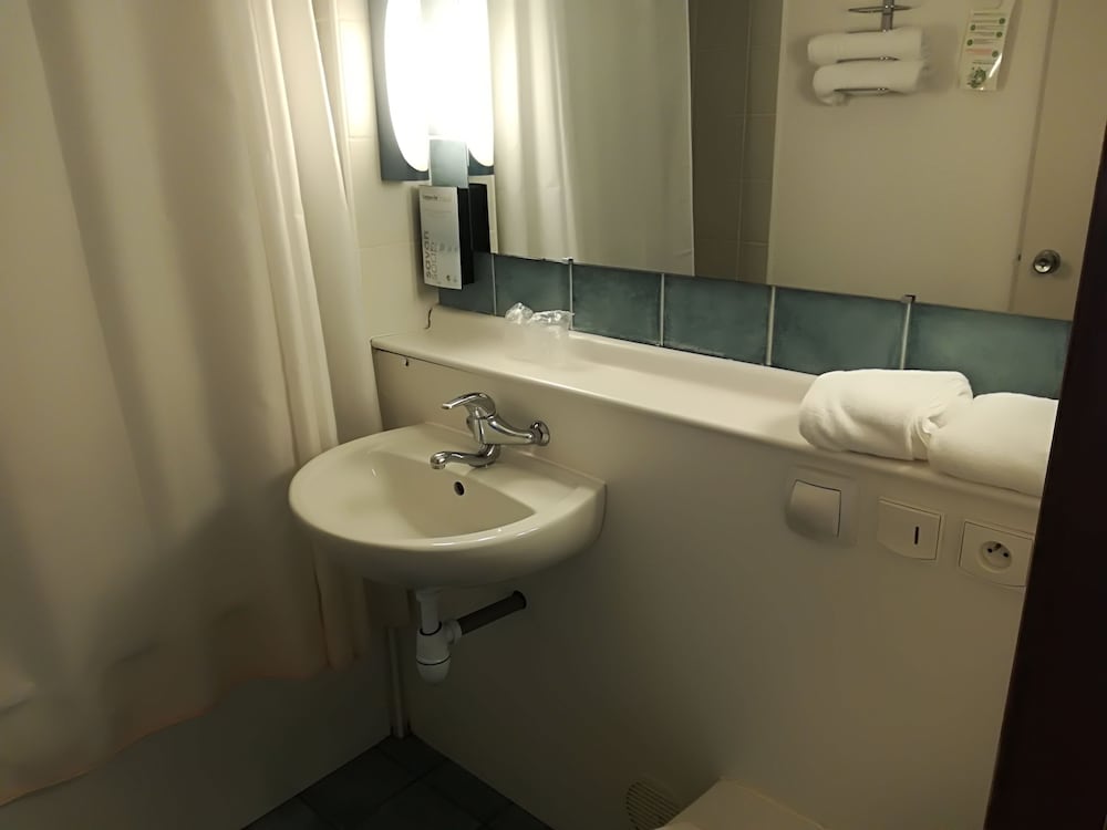 Фото Campanile Perpignan Sud