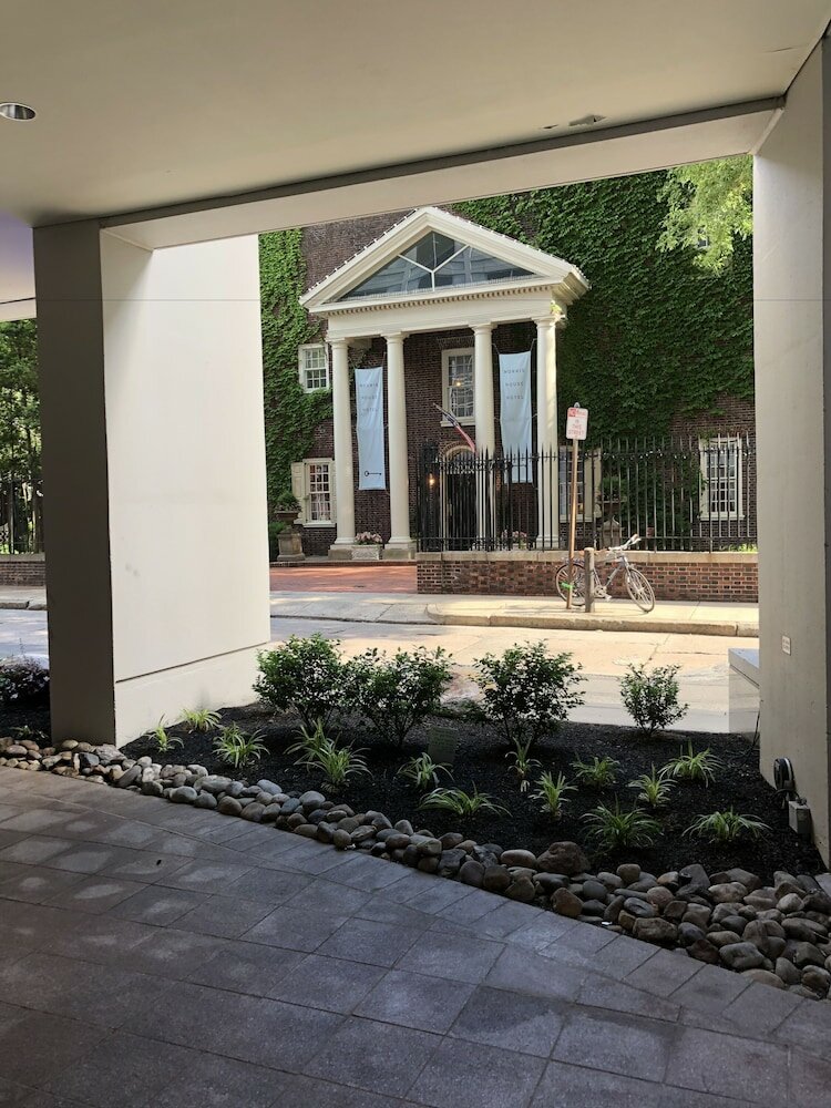 Фото Morris House Hotel