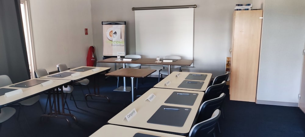 Фото Campanile Perpignan Sud