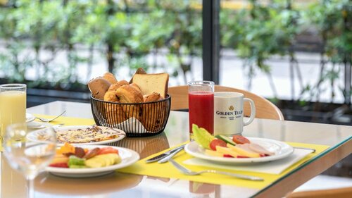 Гостиница Golden Tulip El Mechtel в Тунисе