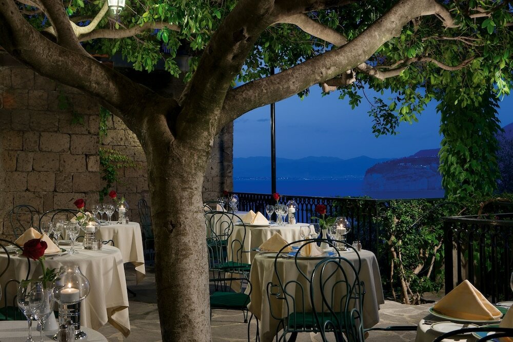 Фото Grand Hotel Capodimonte