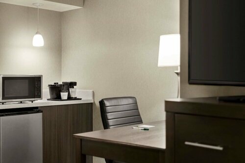 Гостиница La Quinta Inn & Suites by Wyndham Newark - Elkton в Ньюарке