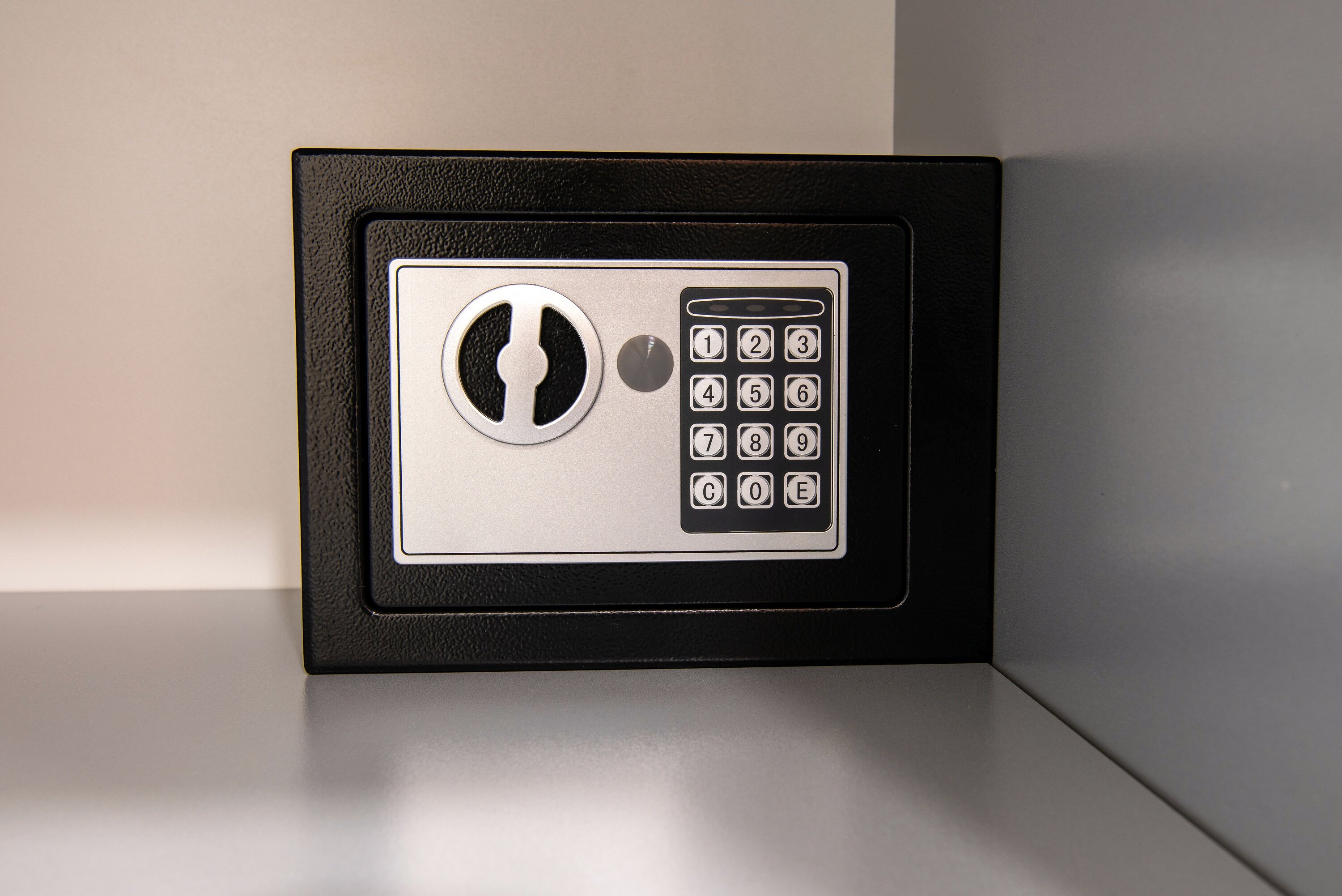 Фото The House Hotel