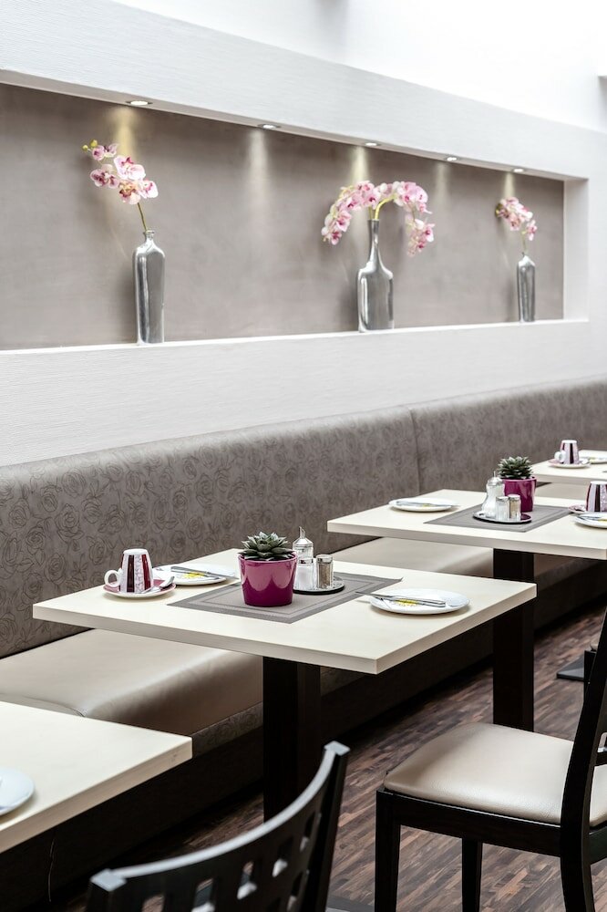 Фото Hotel Demas Unterhaching