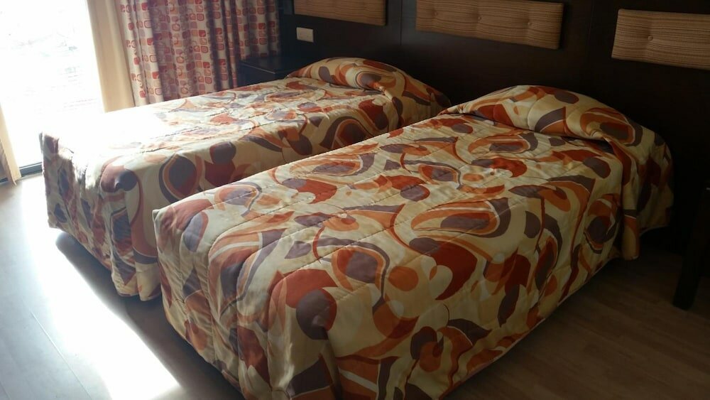 Фото Livadhiotis City Hotel