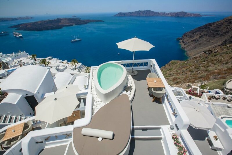 Гостиница Chic Hotel Santorini