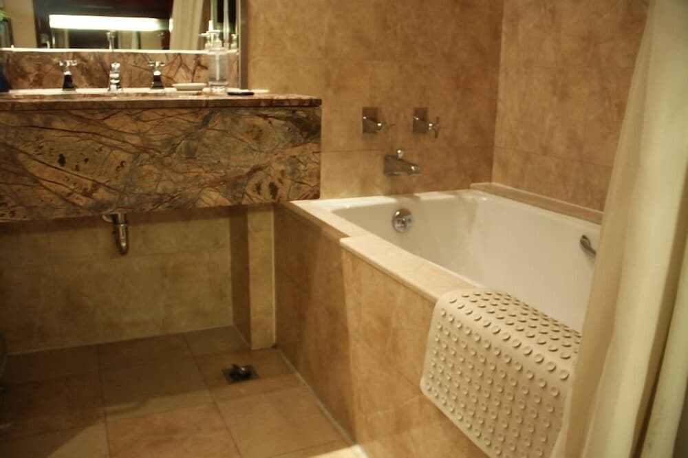 Фото New Century Zhejiang Xiaoshan Hotel