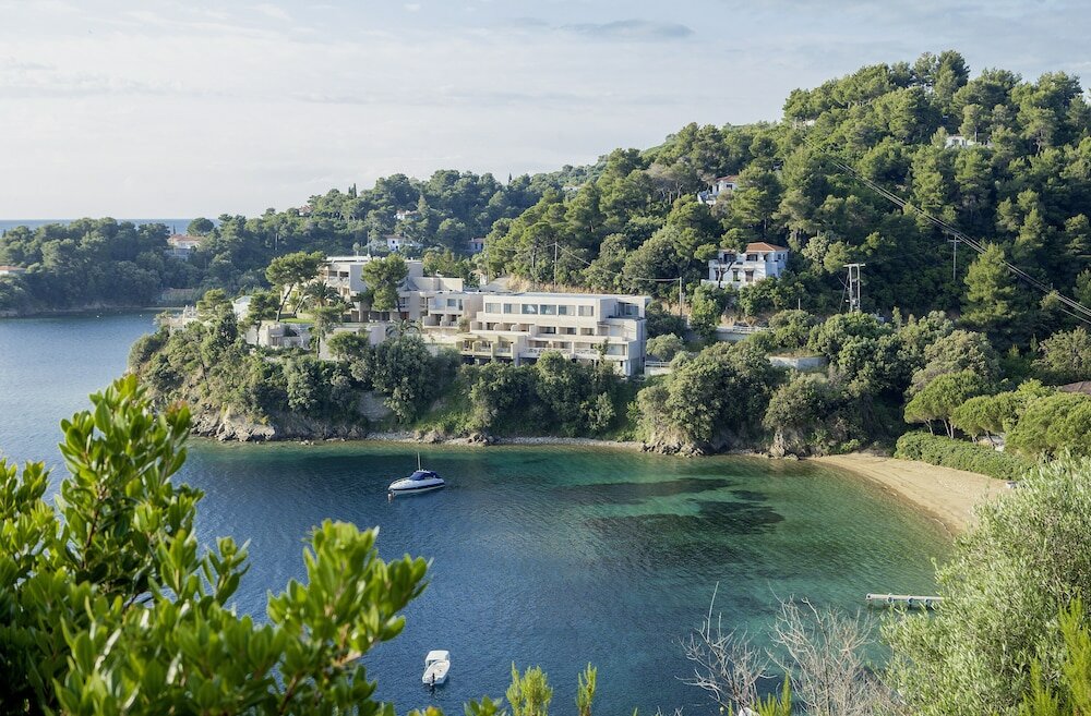 Фото Cape Kanapitsa Hotel & Suites