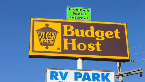 Гостиница Budget Host Golden Wheat Motel