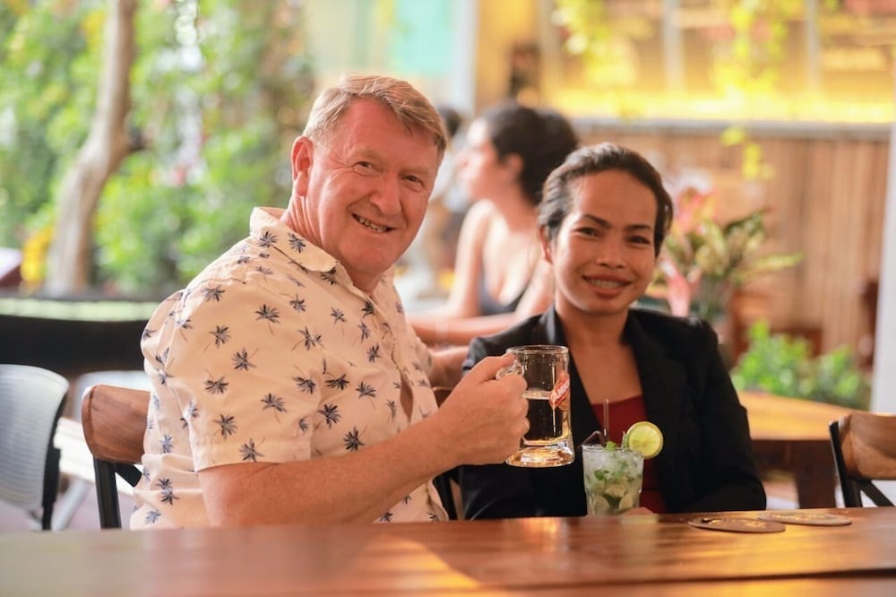 Фото Poolside Villa - Hostel