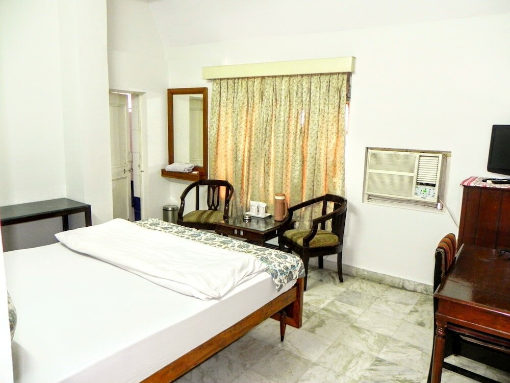 Фото Hotel Kishan Kunj