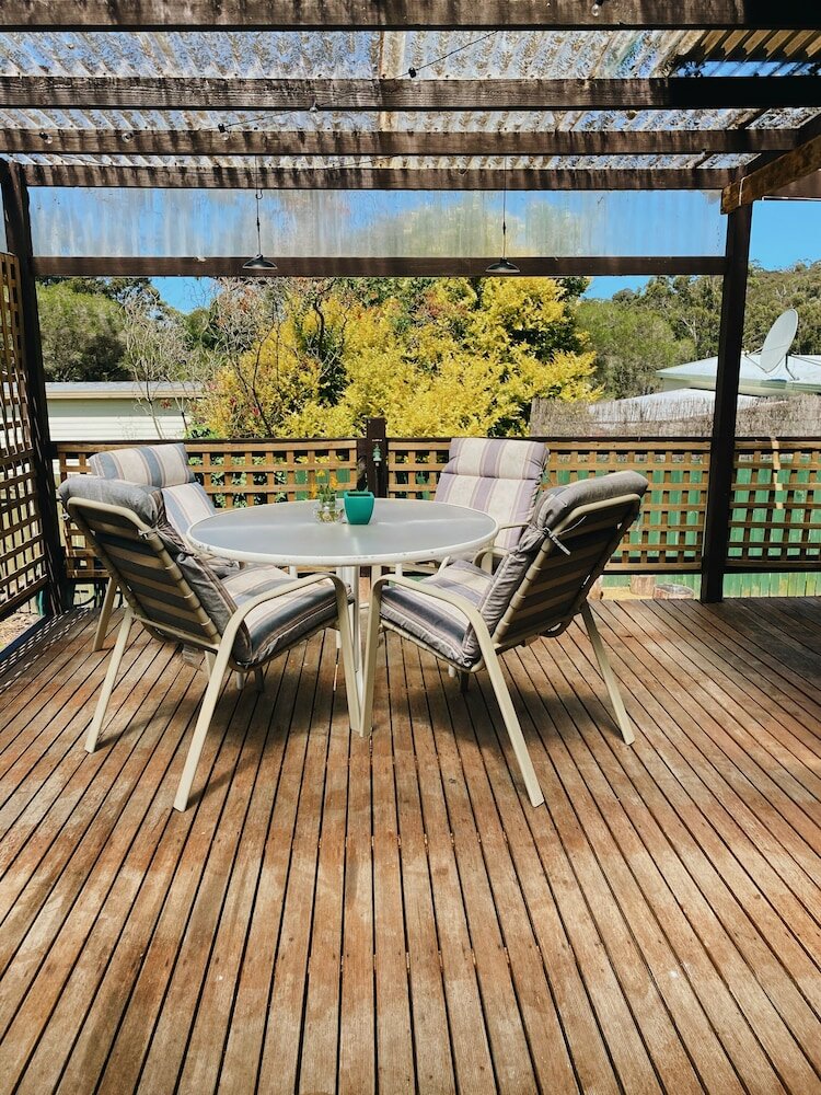 Фото Wonboyn Cabins & Caravan Park