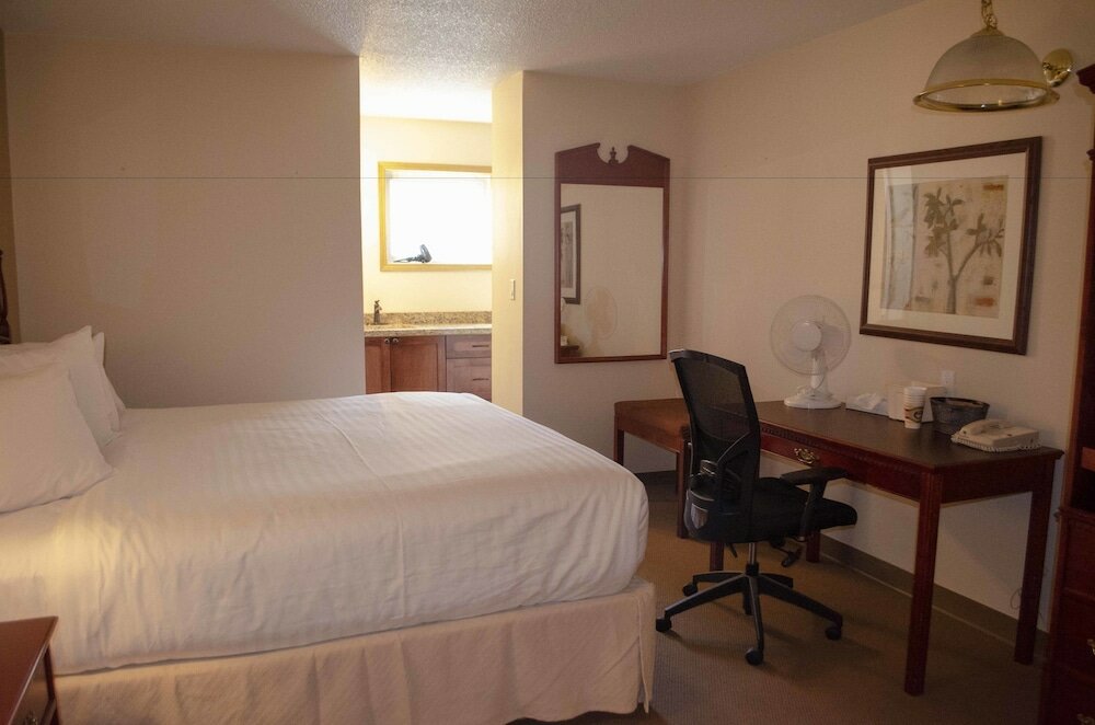 Фото Aspen Village Inn