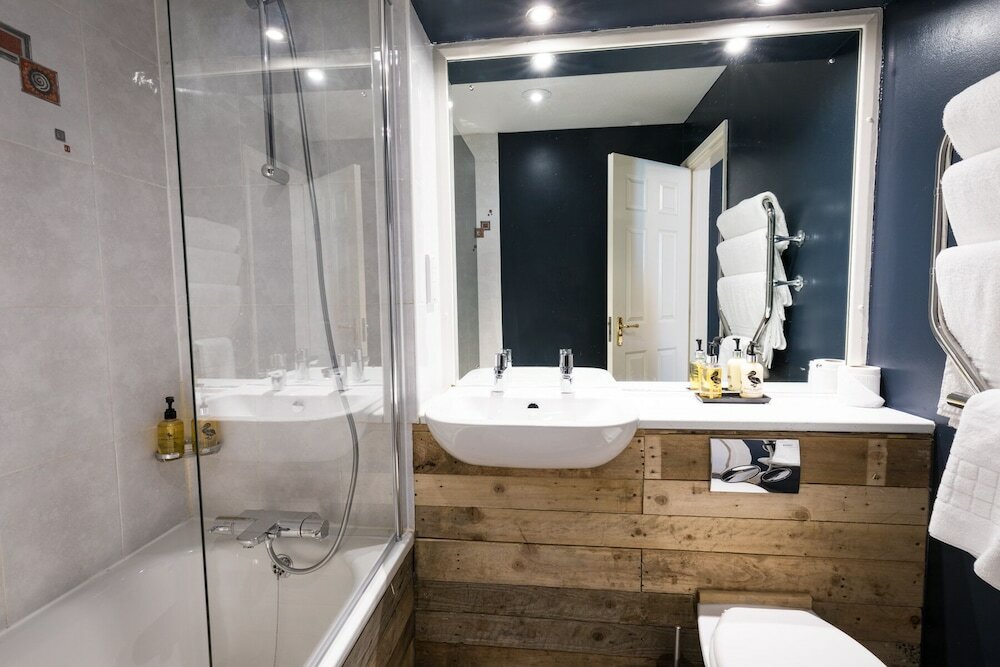 Фото Duke of Marlborough Hotel