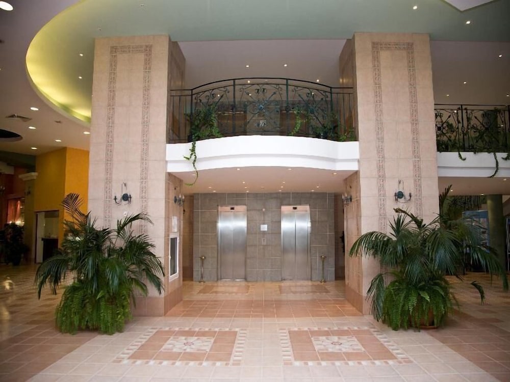 Фото Hotel Hrizantema